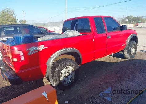 2003 Chevrolet S-10 Ls z USA, uszkodzony, nr VIN 1GCCT19X338126496